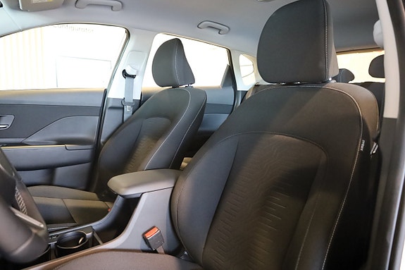 Hyundai Kona 14 of 30