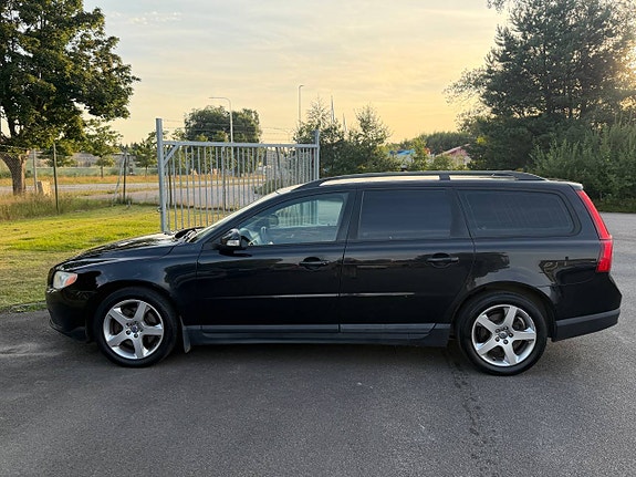 Volvo V70 5 of 8