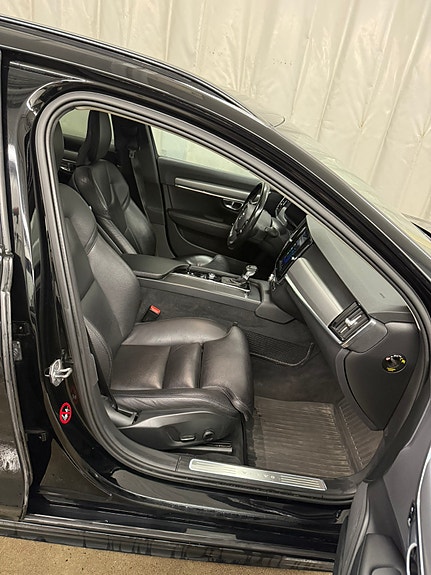 Volvo V90 6 of 8