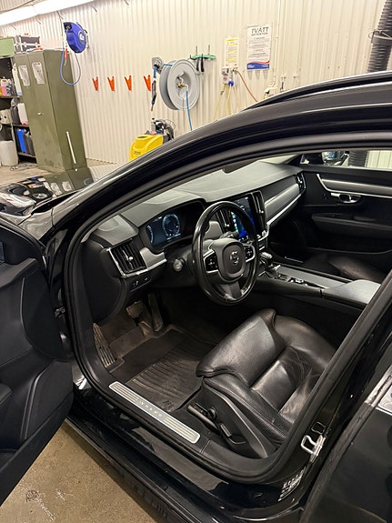 Volvo V90 7 of 8