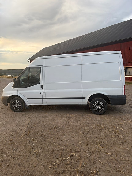 Ford Transit 6 of 8