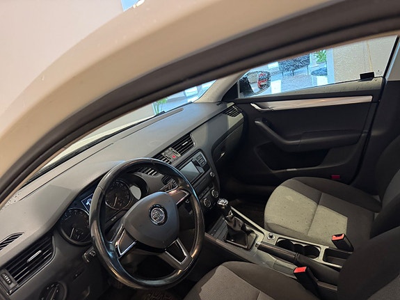 Skoda Octavia 6 of 6