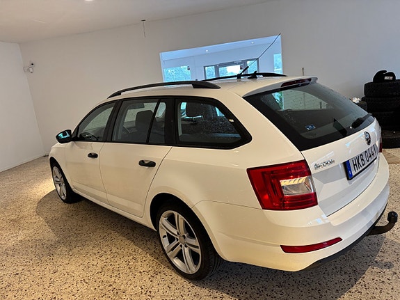 Skoda Octavia 4 of 6