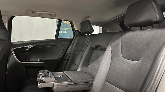 Volvo V60 15 of 28