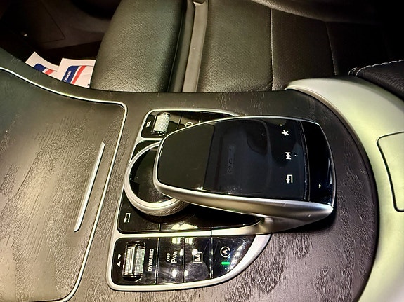 Mercedes-Benz GLC250 14 of 15