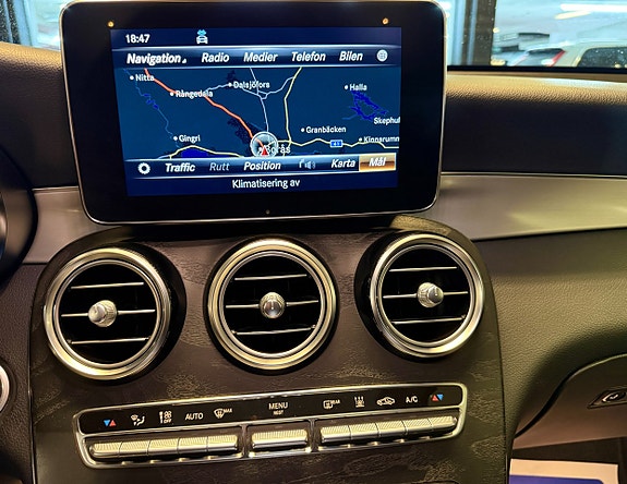 Mercedes-Benz GLC250 11 of 15
