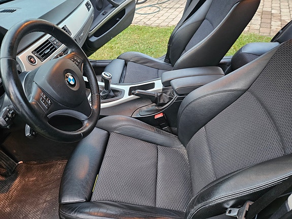 BMW 318d 10 of 13