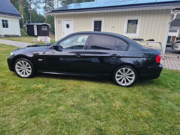 BMW 318d 6 of 13