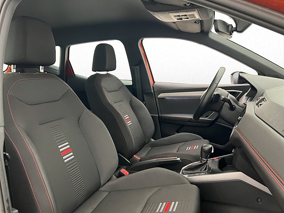 Seat Arona 14 of 30