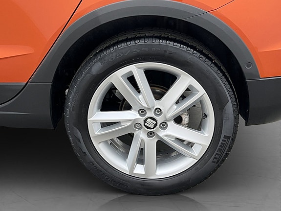 Seat Arona 29 of 30