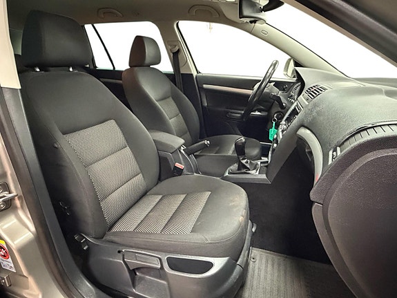 Skoda Octavia Scout 11 of 27