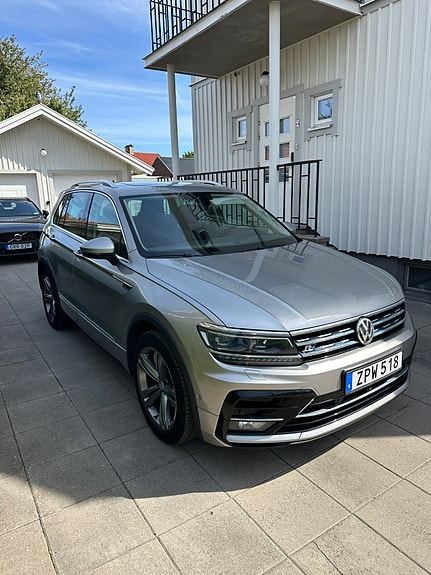 Volkswagen Tiguan 3 of 11