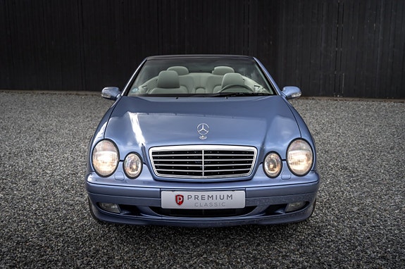 Mercedes-Benz CLK200 15 of 30