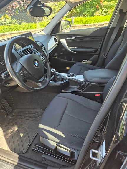 BMW 116i 7 of 11