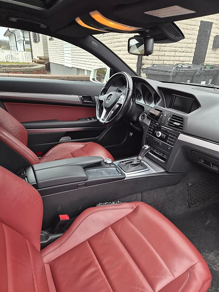 Mercedes-Benz E350 7 of 14