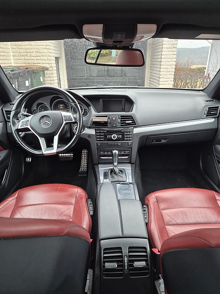 Mercedes-Benz E350 9 of 14