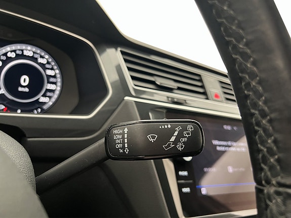 Volkswagen Tiguan 27 of 30