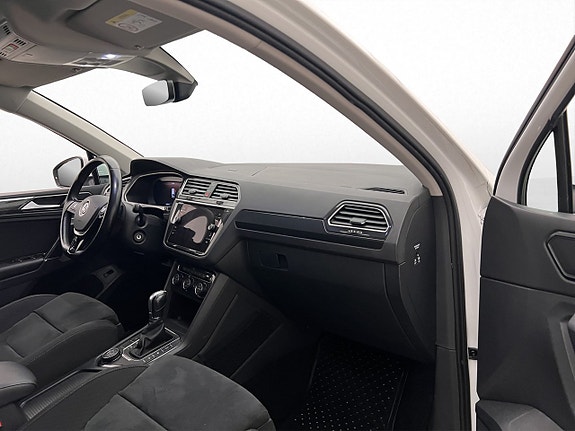 Volkswagen Tiguan 15 of 30