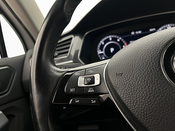 Volkswagen Tiguan 19 of 30