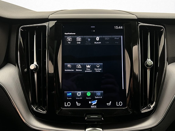 Volvo XC60 21 of 30