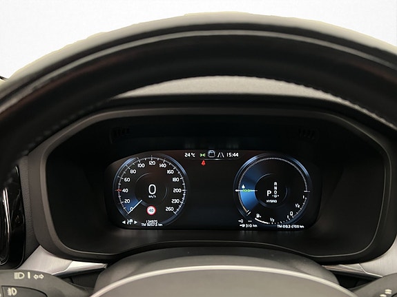 Volvo XC60 15 of 30