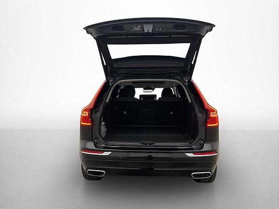 Volvo XC60 11 of 30