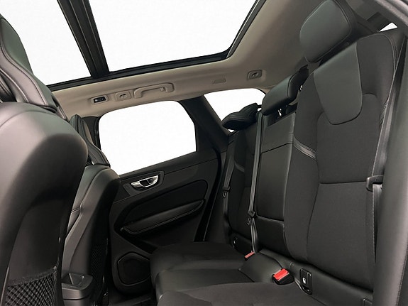 Volvo XC60 19 of 30
