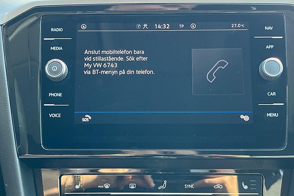 Volkswagen Passat 17 of 26