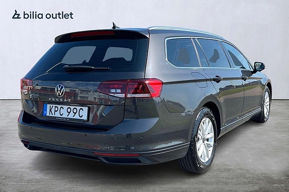 Volkswagen Passat 6 of 26