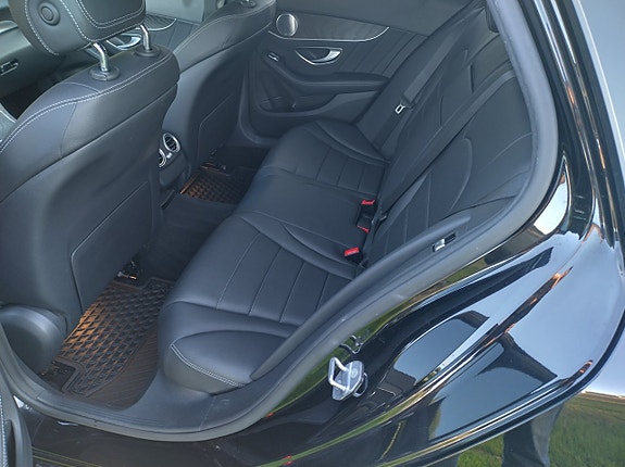 Mercedes-Benz C220 d 12 of 13