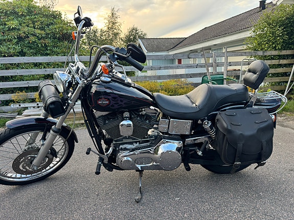 Harley-Davidson FXDWG Dyna Wide Glide 2 of 5