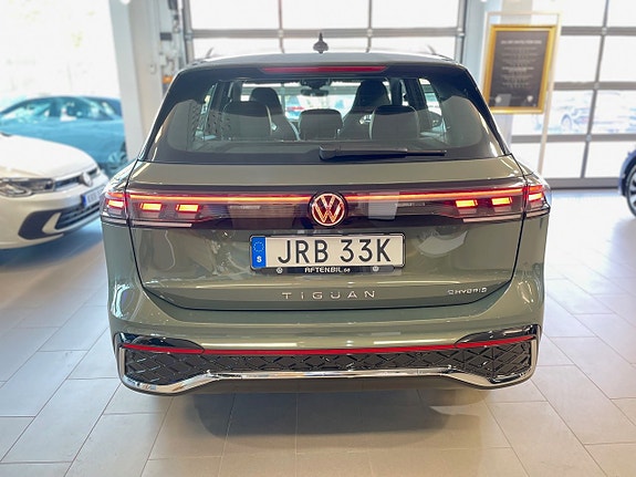 Volkswagen Tiguan 5 of 19