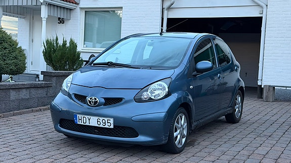 Toyota Aygo 2 of 4