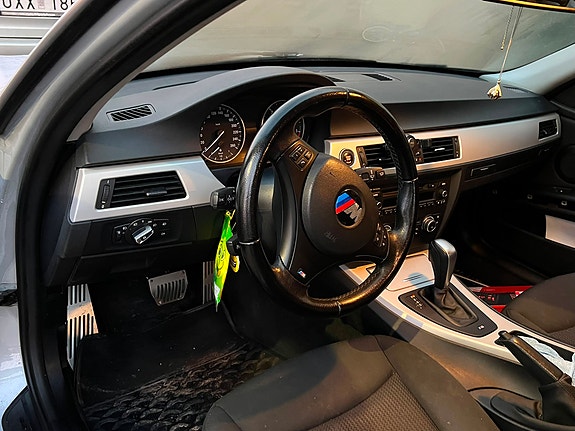 BMW 318d 6 of 7