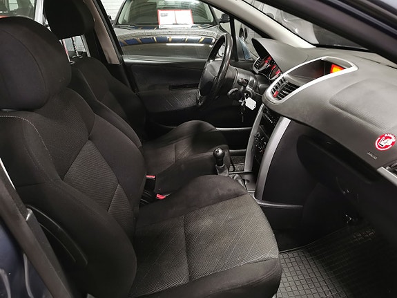 Peugeot 207 9 of 15