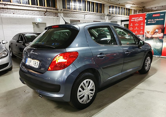 Peugeot 207 4 of 15