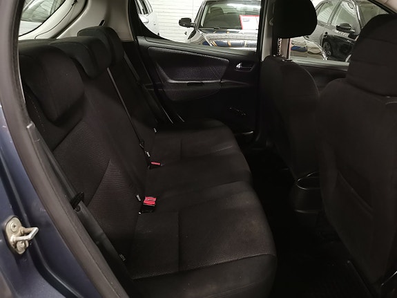 Peugeot 207 11 of 15