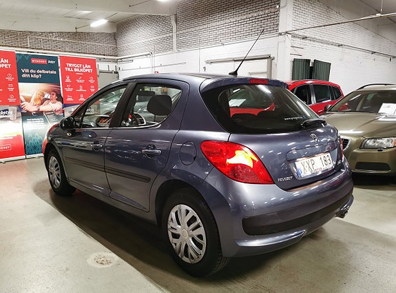 Peugeot 207 3 of 15