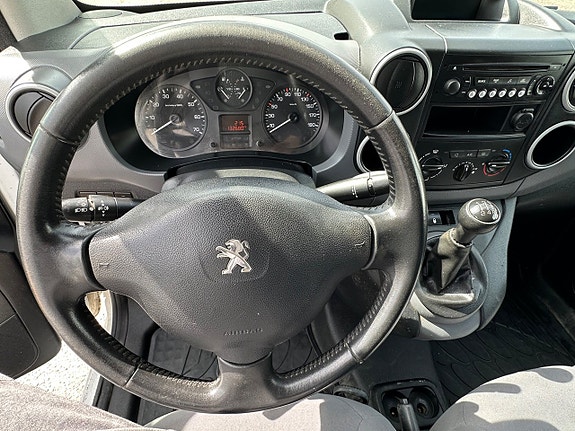 Peugeot Partner 7 of 8