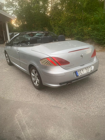 Peugeot 307 CC 5 of 7