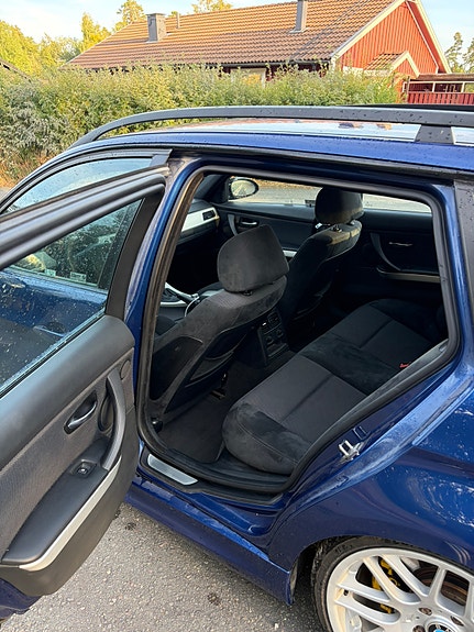 BMW 330d 5 of 11