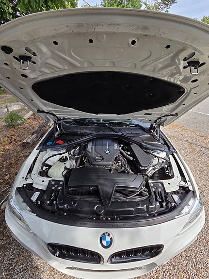 BMW 320d 6 of 6