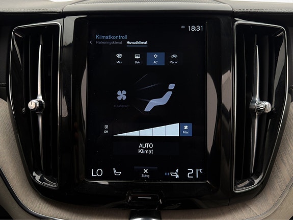 Volvo XC60 24 of 28