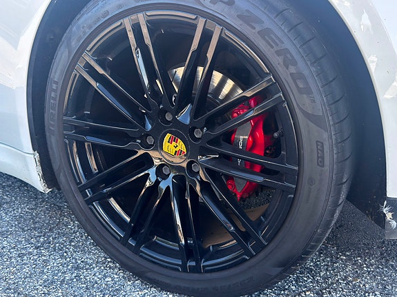 Porsche Panamera 4S 6 of 20