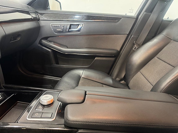 Mercedes-Benz E350 13 of 16