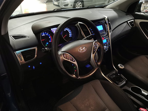 Hyundai i30 7 of 18