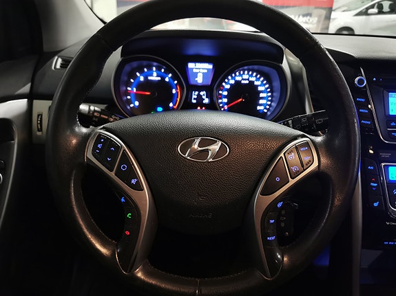 Hyundai i30 14 of 18