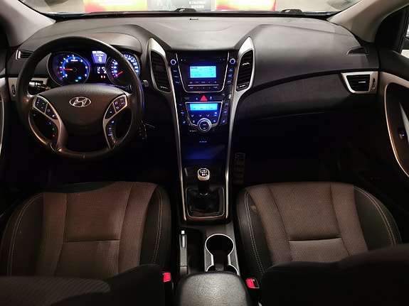 Hyundai i30 15 of 18
