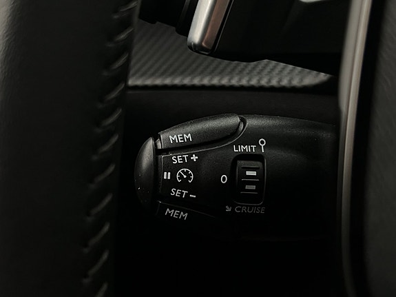 Peugeot 208 17 of 24