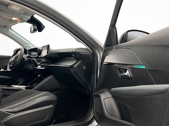 Peugeot 208 12 of 24